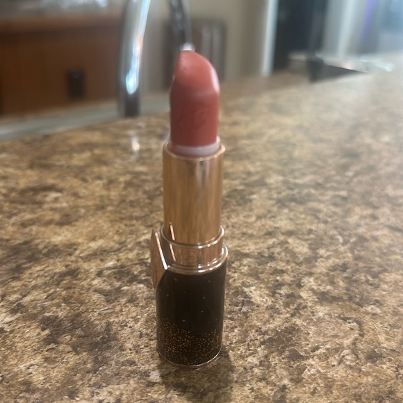 Charlotte Tilbury Carinas Star - Picture 2 of 2